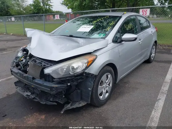 KNAFX4A65G5498299 2016 KIA FORTE - Image 2