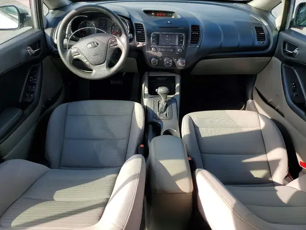 KNAFX4A65G5500746 2016 KIA FORTE - Image 8