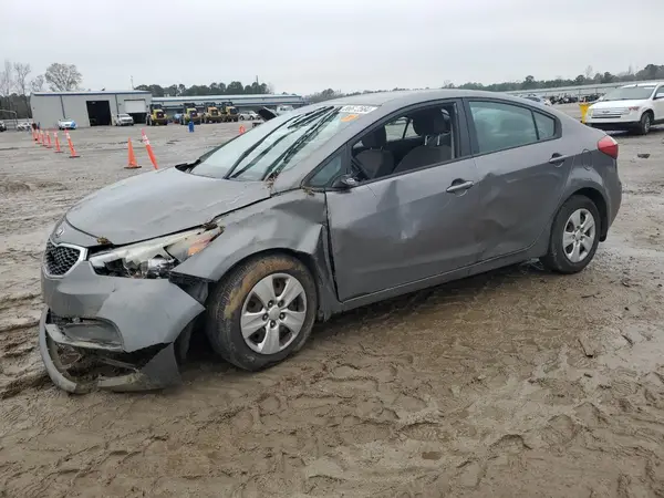 KNAFX4A65G5500911 2016 KIA FORTE - Image 1