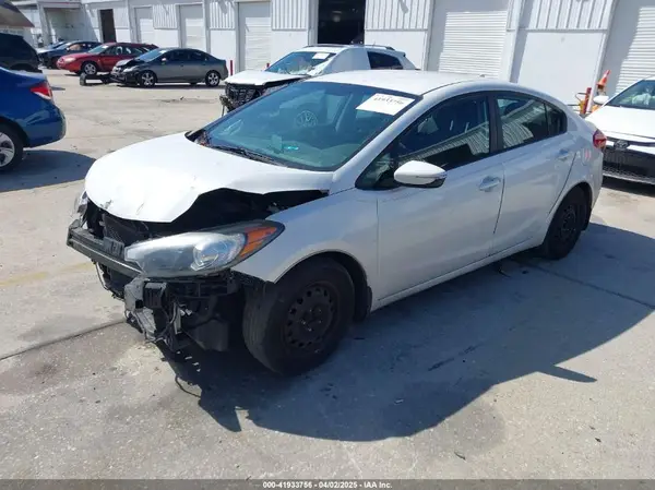KNAFX4A65G5503050 2016 KIA FORTE - Image 2