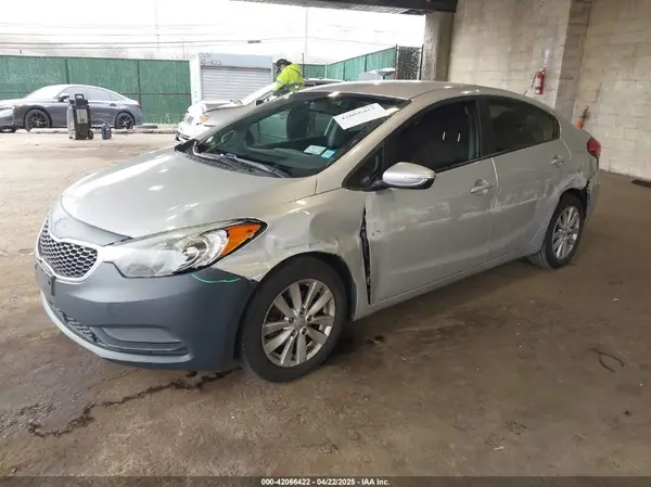 KNAFX4A65G5503470 2016 KIA FORTE - Image 2