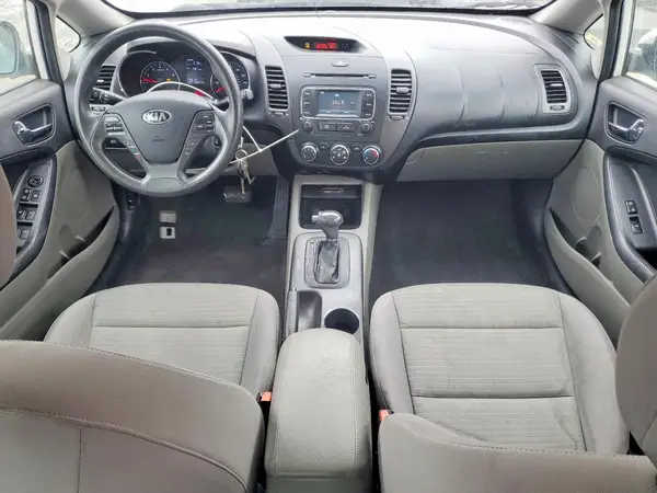 KNAFX4A65G5512430 2016 KIA FORTE - Image 8