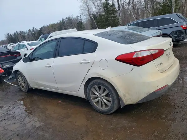 KNAFX4A65G5517286 2016 KIA FORTE - Image 2