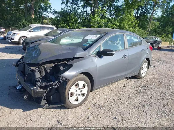 KNAFX4A65G5523640 2016 KIA FORTE - Image 2