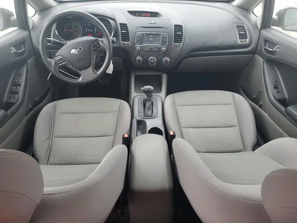 KNAFX4A65G5534475 2016 KIA FORTE - Image 8