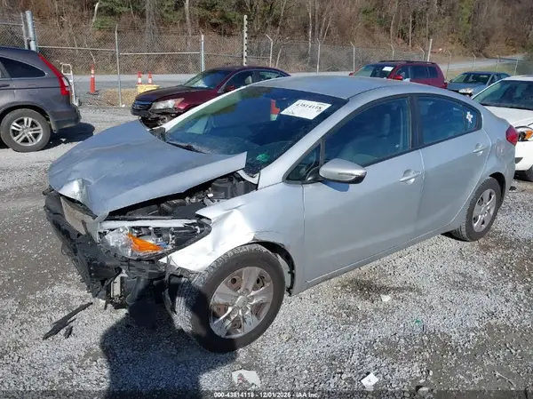 KNAFX4A65G5537344 2016 KIA FORTE - Image 2