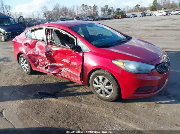 KNAFX4A65G5537523 2016 KIA FORTE - Image 1