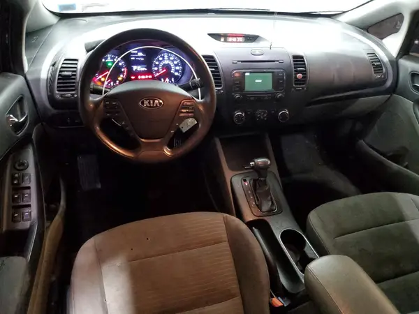 KNAFX4A65G5541345 2016 KIA FORTE - Image 8