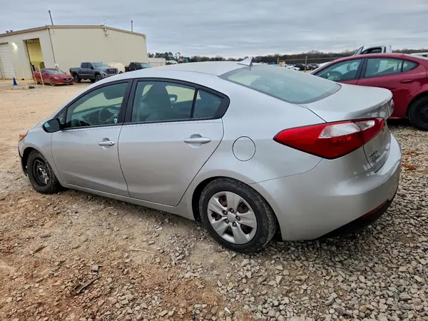 KNAFX4A65G5551311 2016 KIA FORTE - Image 2