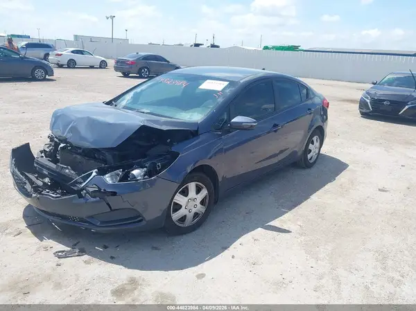 KNAFX4A65G5551678 2016 KIA FORTE - Image 2