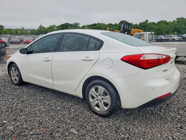 KNAFX4A65G5552121 2016 KIA FORTE - Image 2