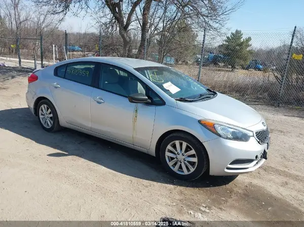 KNAFX4A65G5558193 2016 KIA FORTE - Image 1