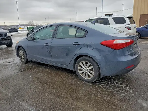 KNAFX4A65G5558582 2016 KIA FORTE - Image 2