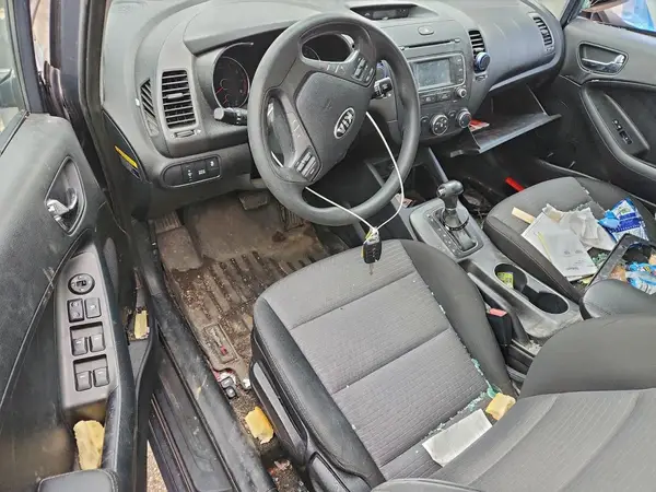 KNAFX4A65G5558582 2016 KIA FORTE - Image 8