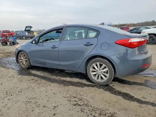 KNAFX4A65G5564737 2016 KIA FORTE - Image 2