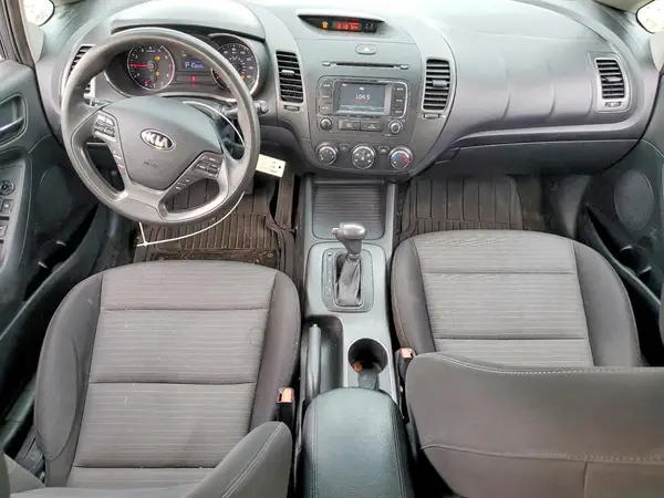 KNAFX4A65G5564737 2016 KIA FORTE - Image 8