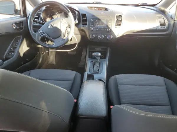 KNAFX4A65G5579822 2016 KIA FORTE - Image 8