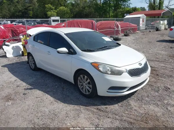KNAFX4A65G5583272 2016 KIA FORTE - Image 1