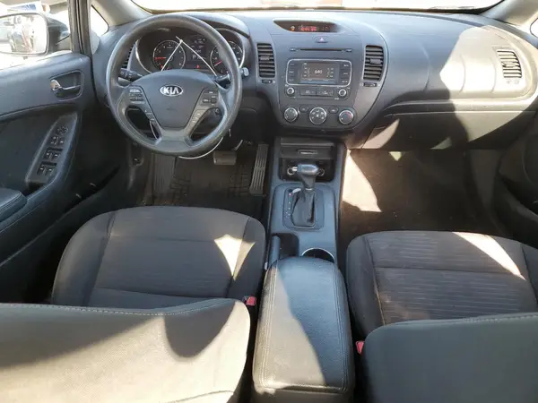 KNAFX4A65G5587645 2016 KIA FORTE - Image 8