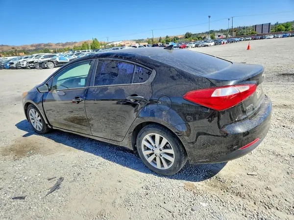 KNAFX4A65G5594899 2016 KIA FORTE - Image 2