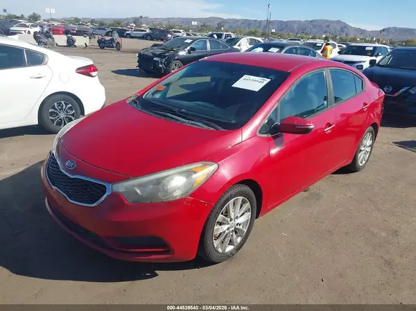 KNAFX4A65G5597561 2016 KIA FORTE - Image 2