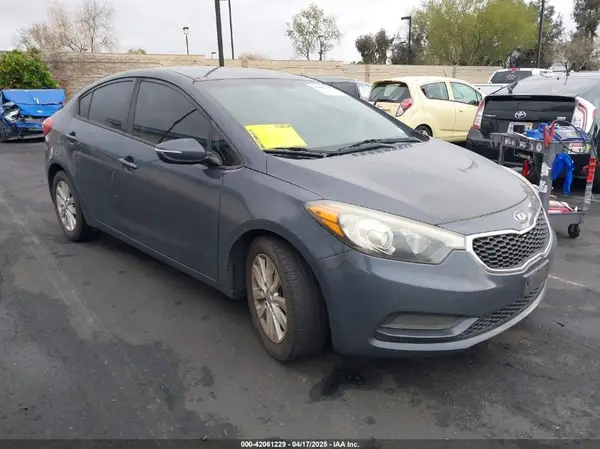 KNAFX4A65G5603679 2016 KIA FORTE - Image 1