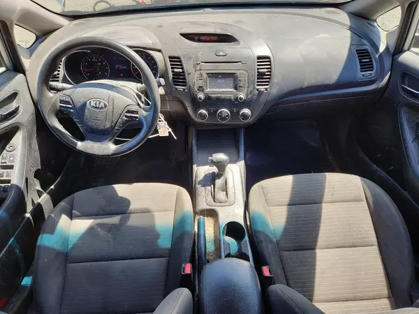 KNAFX4A65G5604119 2016 KIA FORTE - Image 8