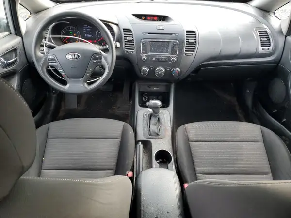 KNAFX4A65G5604122 2016 KIA FORTE - Image 8
