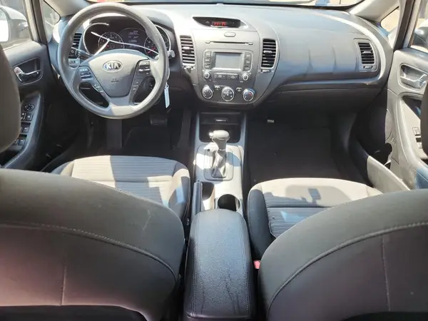 KNAFX4A65G5605853 2016 KIA FORTE - Image 8