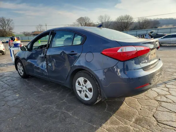 KNAFX4A65G5605948 2016 KIA FORTE - Image 2