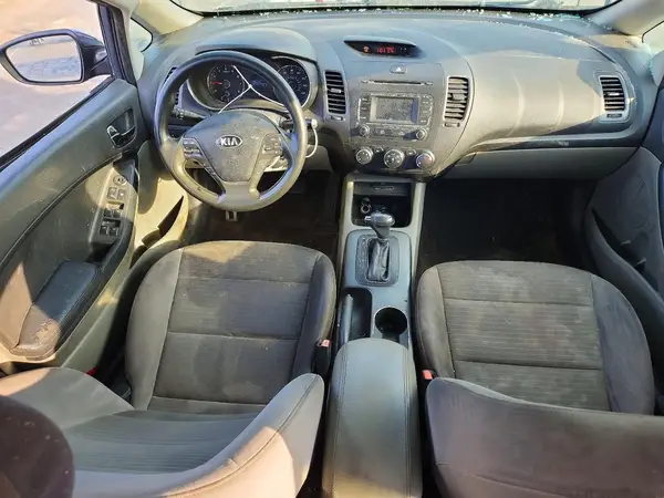 KNAFX4A65G5605948 2016 KIA FORTE - Image 8