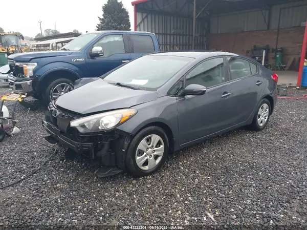 KNAFX4A65G5605951 2016 KIA FORTE - Image 2