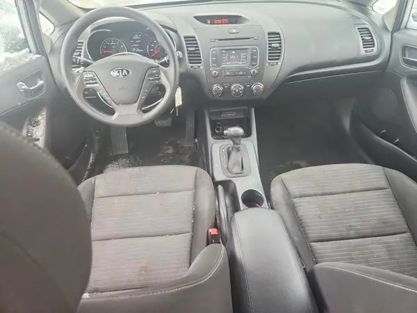 KNAFX4A65G5608574 2016 KIA FORTE - Image 8