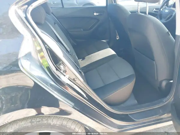 KNAFX4A66G5442839 2016 KIA FORTE - Image 8