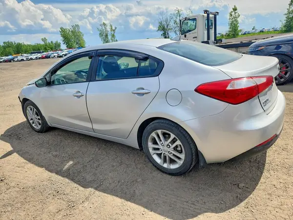 KNAFX4A66G5452691 2016 KIA FORTE - Image 2