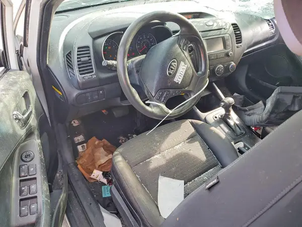 KNAFX4A66G5470740 2016 KIA FORTE - Image 8