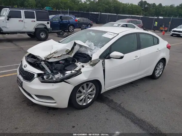 KNAFX4A66G5477915 2016 KIA FORTE - Image 2