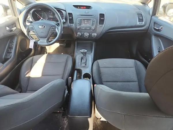 KNAFX4A66G5478689 2016 KIA FORTE - Image 8