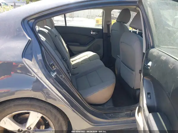KNAFX4A66G5488851 2016 KIA FORTE - Image 8