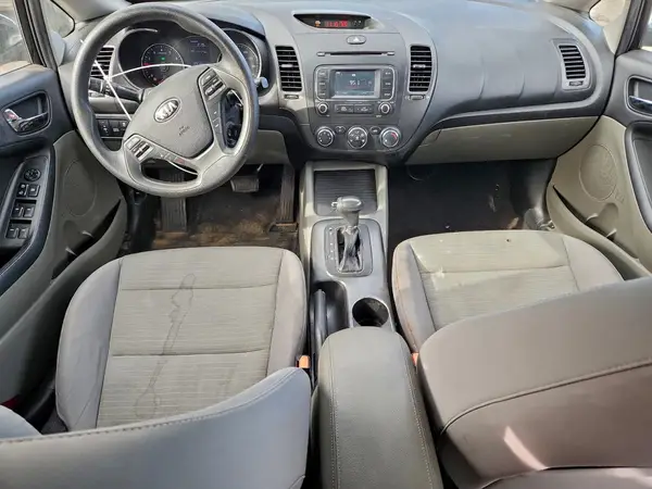 KNAFX4A66G5503171 2016 KIA FORTE - Image 8