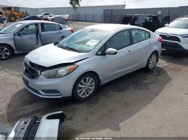 KNAFX4A66G5503445 2016 KIA FORTE - Image 2