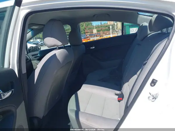 KNAFX4A66G5503834 2016 KIA FORTE - Image 8