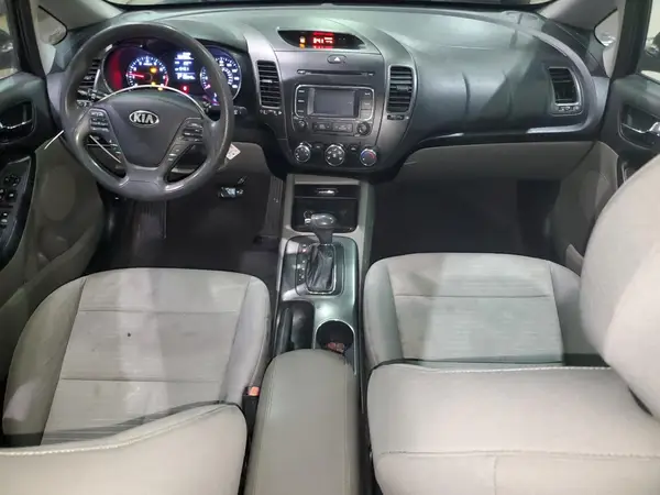 KNAFX4A66G5504272 2016 KIA FORTE - Image 8