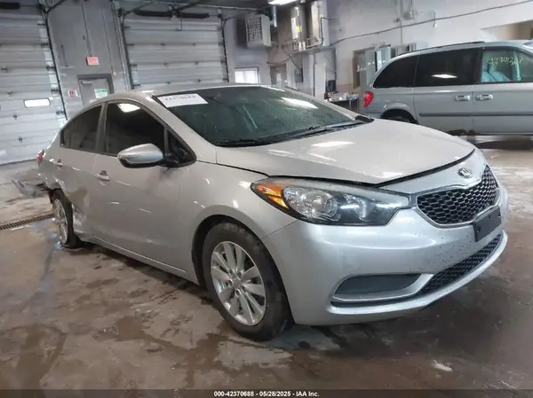 KNAFX4A66G5506037 2016 KIA FORTE - Image 1