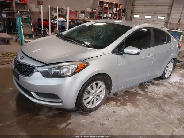 KNAFX4A66G5506037 2016 KIA FORTE - Image 2