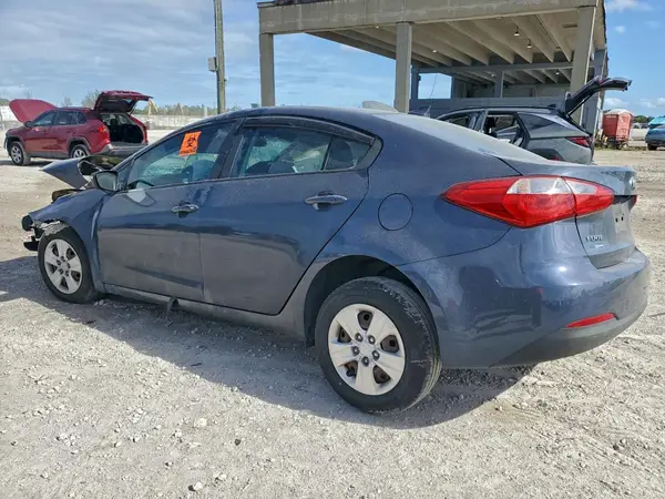 KNAFX4A66G5518446 2016 KIA FORTE - Image 2