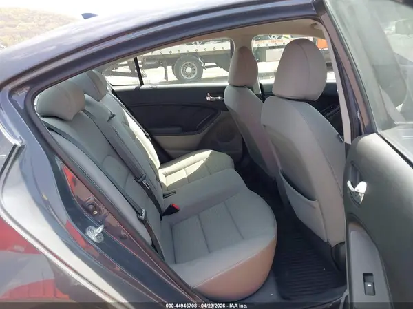 KNAFX4A66G5534369 2016 KIA FORTE - Image 8
