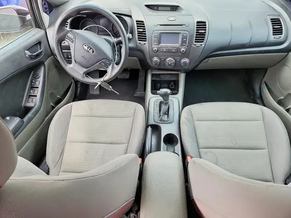 KNAFX4A66G5544593 2016 KIA FORTE - Image 8