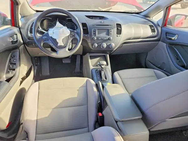 KNAFX4A66G5548756 2016 KIA FORTE - Image 8