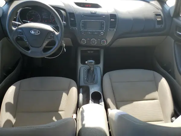 KNAFX4A66G5553813 2016 KIA FORTE - Image 8